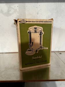 lot 288 image: West Bend Automatic Percolator 30 Cup