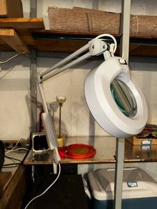 lot 295 image: Adjustable Magnifier Desk Lamp