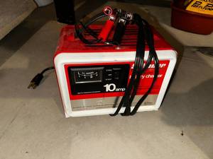 lot 308 image: Vintage Schumacher 10A Battery Charger