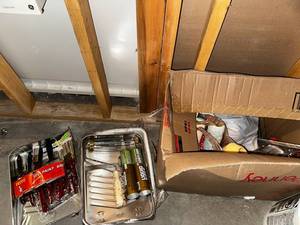 lot 315 image: Complete Paint Supply Kit