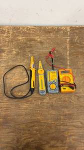 lot 38 image: Set of Electrical Testing Tools - Multimeter, Wire Tracker & Voltage Tester