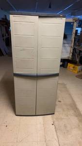 lot 63 image: Beige Plastic Storage Cabinet with Shelves