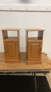 lot 73 image: Pair of Oak Wooden Bedside Tables with Open Shelf and Cabinet