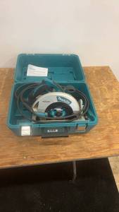 lot 88 image: Makita 5007MG 7-14 Magnesium Circular Saw with Hard Case