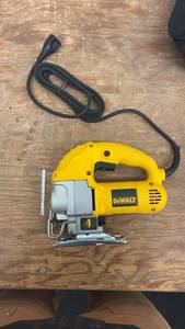 lot 97 image: DeWalt Jigsaw with Carrying Bag and Milwaukee Bi-Metal Blades
