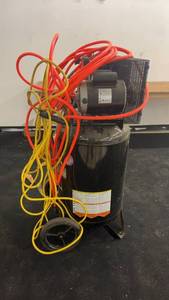 lot 125 image: Industrial Air Compressor with Hoses