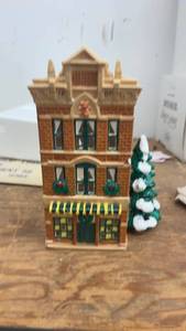 lot 159 image: Department 56 Snow Village 1986 Toy Shop with Christmas Tree