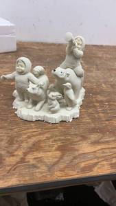 lot 195 image: Department 56 Porcelain Arctic Sculptures with Eskimo and Polar Bear