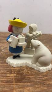 lot 204 image: Department 56 Snowbabies The Guest Collection Figurine 1999