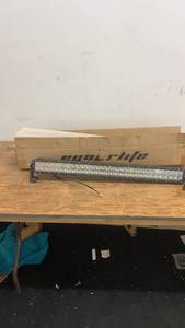 lot 213 image: Curved LED Light Bar with Mounting Brackets - Open Box