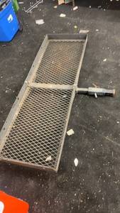 lot 217 image: Used Heavy-Duty Metal Cargo Carrier Hitch Mount