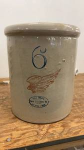 Red Wing 6 Gallon Stoneware Crock with Wing Decoration