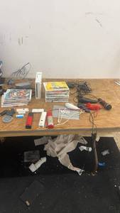 lot 226 image: Nintendo Wii Console Bundle with Games and Accessories