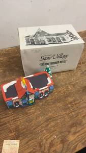 lot 237 image: The Original Snow Village The Honeymooner Motel Decor Piece