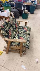 lot 261 image: Wooden Outdoor Glider with Removable Cushions