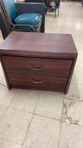 lot 284 image: Vintage Wooden 2-Drawer Office Storage Cabinet