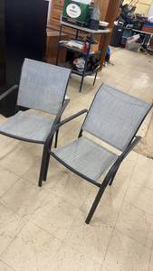 lot 286 image: Set of 2 Gray Outdoor Patio Chairs