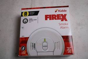 lot 5 image: Kidde FireX 9V Battery Operated Smoke Alarm
