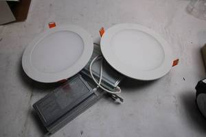 lot 49 image: Set of 2 Recessed LED Ceiling Lights with Drivers