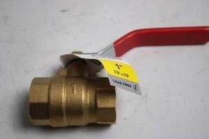 lot 62 image: 1-Inch Lead-Free Brass Ball Valve FIP x FIP