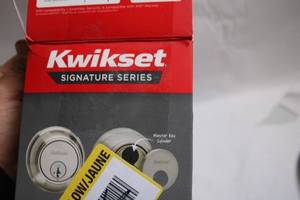 lot 69 image: Kwikset Signature Series Deadbolt with SmartKey Security