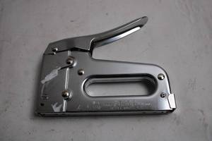 lot 117 image: Arrow Fastener Model T50 Staple Gun