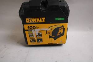 lot 180 image: DEWALT DW083CG 3 Beam Green Laser Level in Hard Case