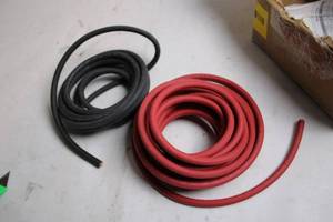 lot 271 image: Copper Lugs with Black and Red Wire Set