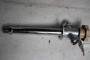 lot 280 image: Brass Anti-Siphon Frost-Free Sillcock Valve 12 x 34 x 6