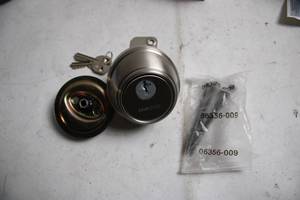 lot 284 image: Kwikset Satin Nickel Single Cylinder Deadbolt with Keys