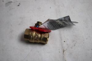 lot 328 image: 34 Inch Brass Ball Valve with Lever Handle