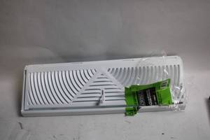lot 349 image: White Air Vent Cover with Adjustable Louvres