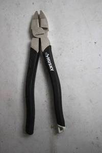lot 351 image: Husky 7-Inch Diagonal Cutting Pliers