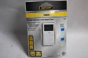 lot 369 image: Defiant Daylight Adjusting In Wall Digital Timer