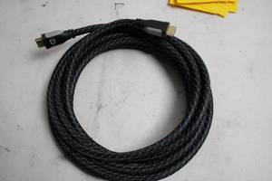 lot 452 image: High-Speed HDMI Cable with Braided Cord - 15ft
