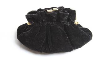 lot 3 image: Vintage Carolyne Barton Velvet Evening Clutch Purse