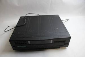 lot 48 image: Magnavox 5 Disc CD Compact Changer CDC 796