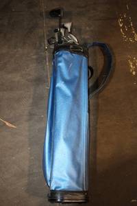 lot 56 image: Used Northwestern Golf Club Set with Blue Bag