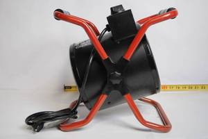 lot B-64 image: Mr. Heater Electric Fan Heater with Adjustable Thermostat