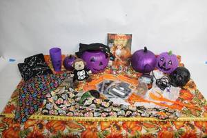 lot 67 image: Halloween Decor Collection with Table Cover and Glitter Decor
