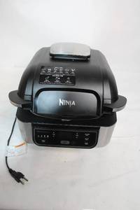 lot B-128 image: Ninja Foodi 5-in-1 Indoor Grill with Air Crisp Technology
