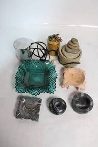 lot 166 image: Eclectic Collection of Decorative Stone and Glass Items