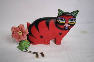 lot 175 image: Unique Hand-Painted Wooden Cat and Flower Figurine Set