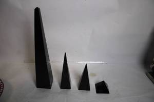 lot 179 image: Set of 4 Black Obsidian Pyramid Sculptures