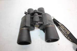 lot B-223 image: Bushnell Binoculars With Baush & Lomb Strap