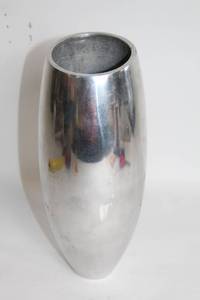 lot 1 image: Silver Metal Vase with Polished Finish