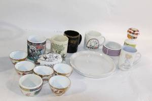 lot 102 image: Assorted Collection of Vintage Mugs, Bowls, and Plates