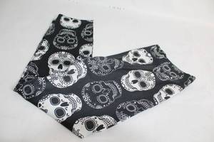 lot 128 image: No Boundaries Skull Print Leggings Size LG 1113