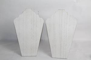 lot 141 image: Set of 2 Shabby Chic Wall-Mounted White Wooden Plaques