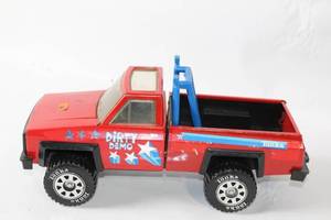 lot 162 image: Tonka Dirt Demo Toy Truck
